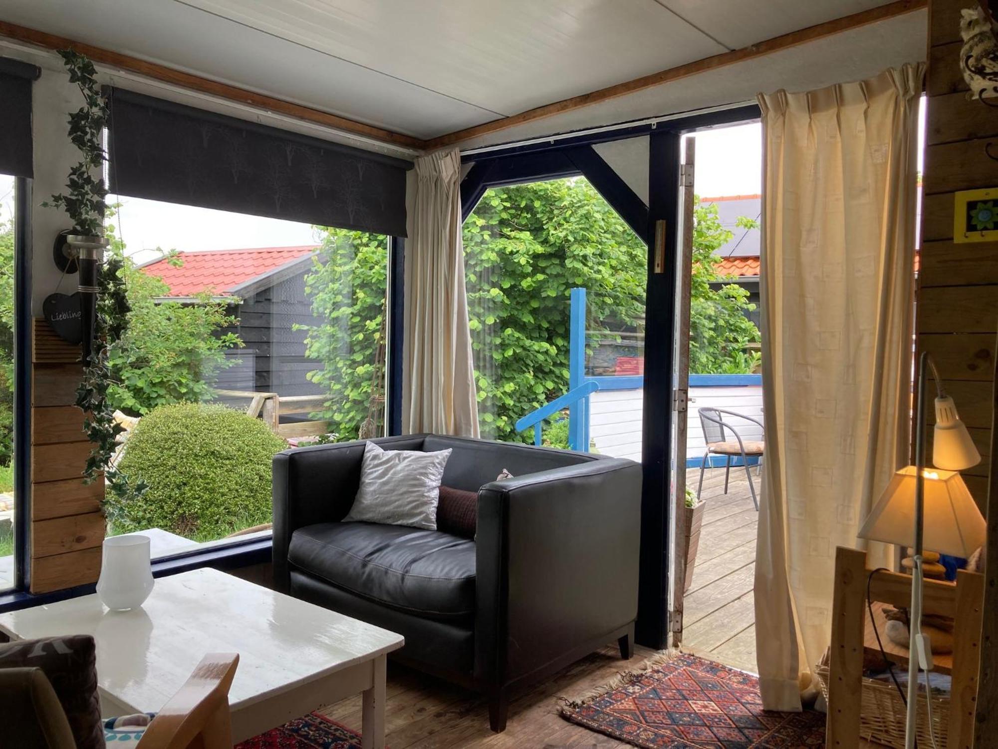 Het Kleine Huis Mobile Home By The Harbour And The Lauwersmeer أنيوم المظهر الخارجي الصورة